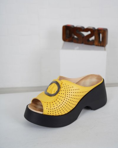 Carousel post from ossoshoes.