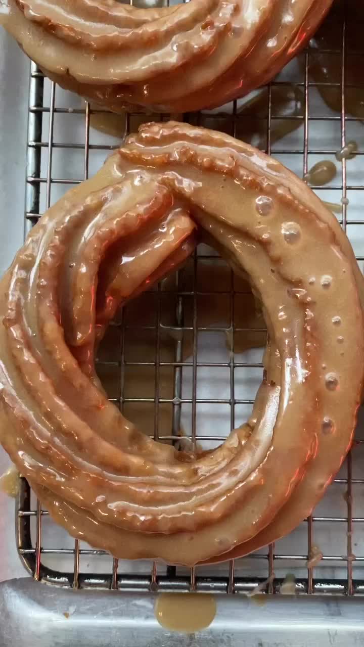Video post from thedoughnutproject.