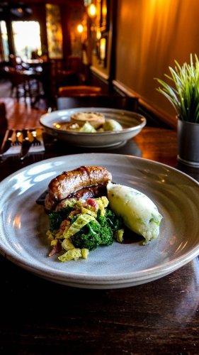 Video post from themoathouse.