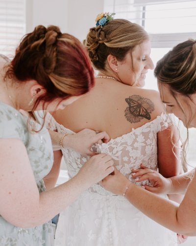 Photo post from thecurvybridenj.