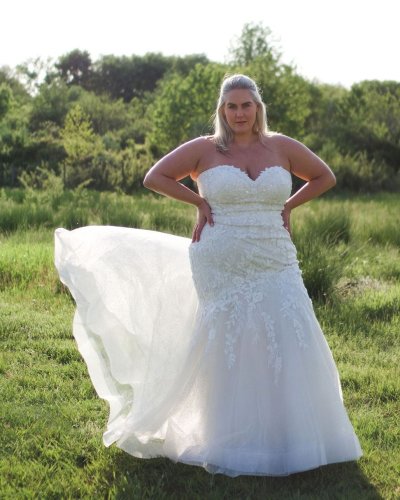 Photo post from thecurvybridenj.