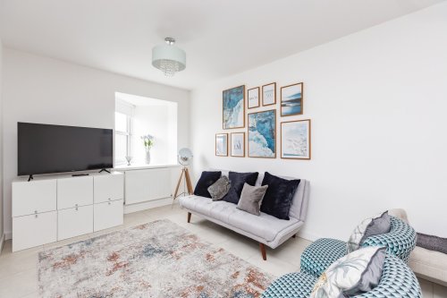 Photo post from kasarstays.