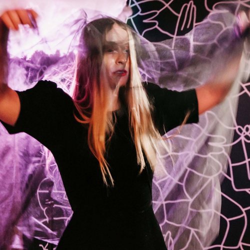 Carousel post from denfringe.