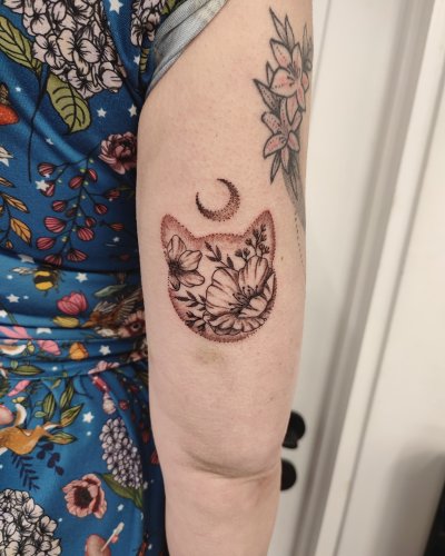 Photo post from lovetattoossandhurst.