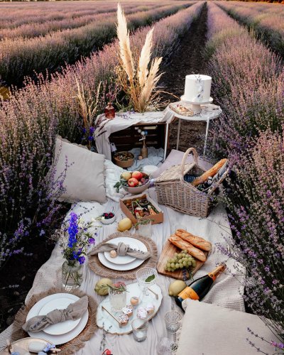 Carousel post from suesseboutique.