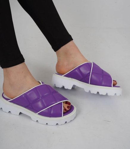 Carousel post from ossoshoes.