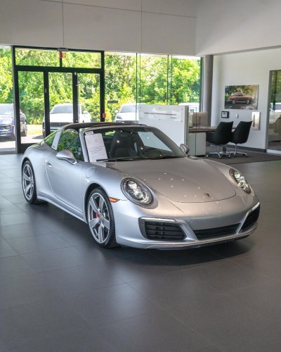 Carousel post from porschewarrington.