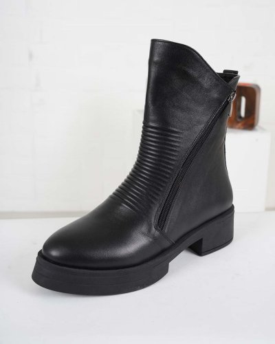 Carousel post from ossoshoes.