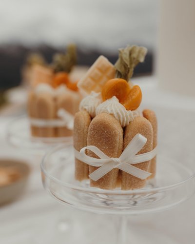 Carousel post from suesseboutique.