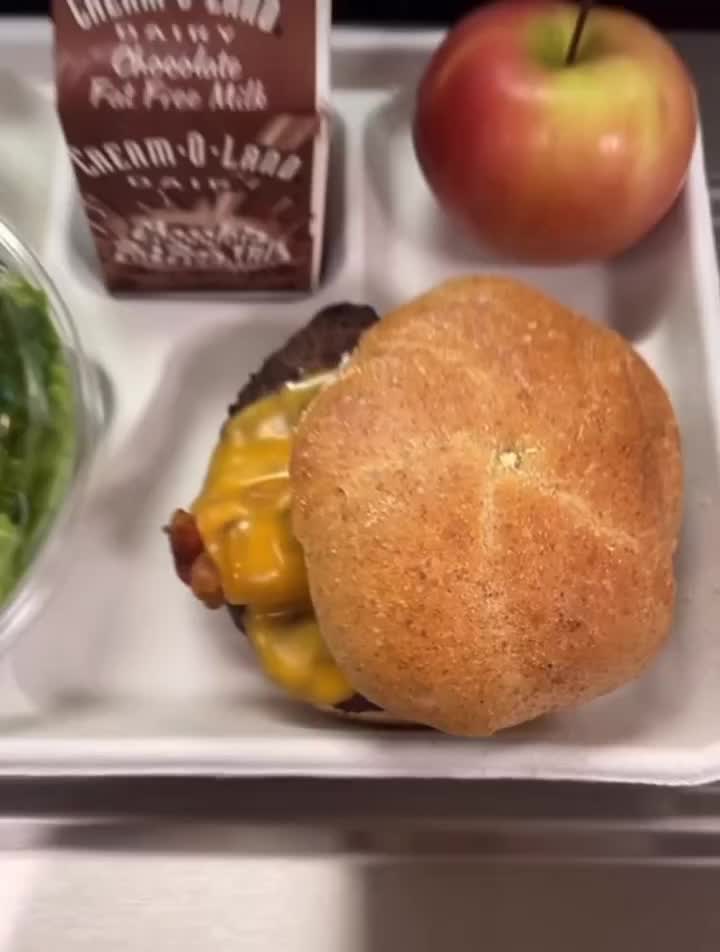 Video post from pomptonian.
