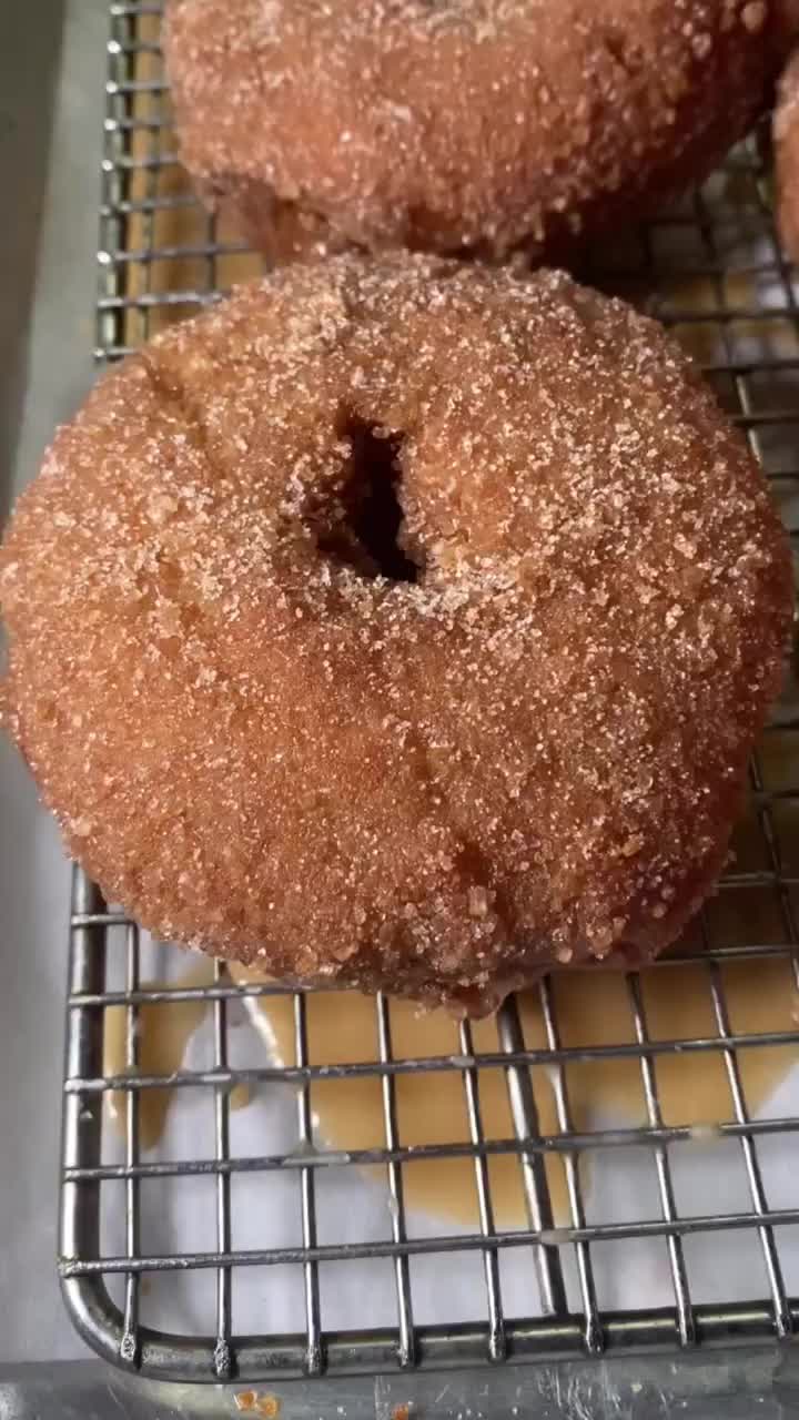 Video post from thedoughnutproject.