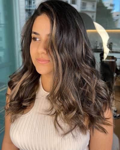 Carousel post from trindadehairstylist.