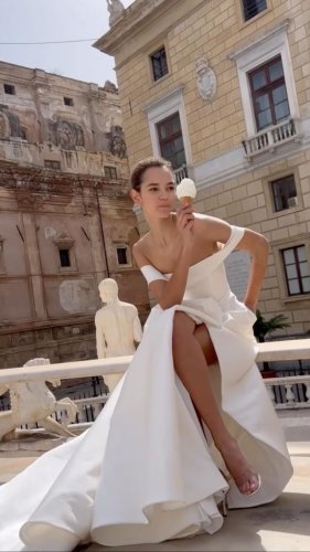 Video post from jolibride.