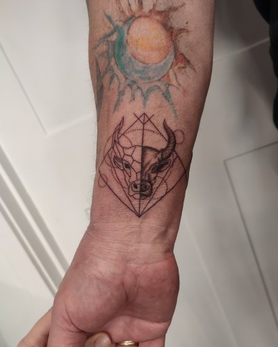 Photo post from lovetattoossandhurst.