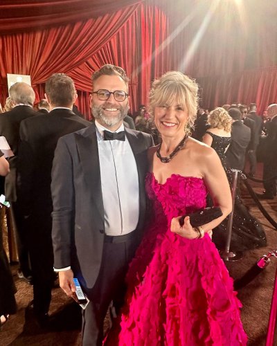 Carousel post from jolibride.