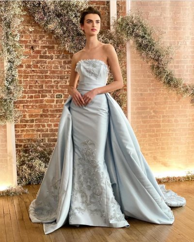 Carousel post from lelitebridal.