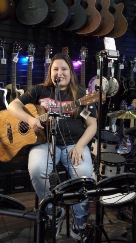 Video post from miyatamusic.