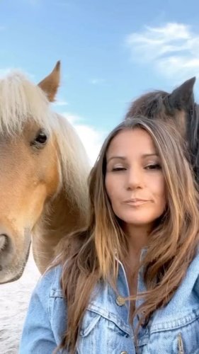 Video post from __amber_lydic__.