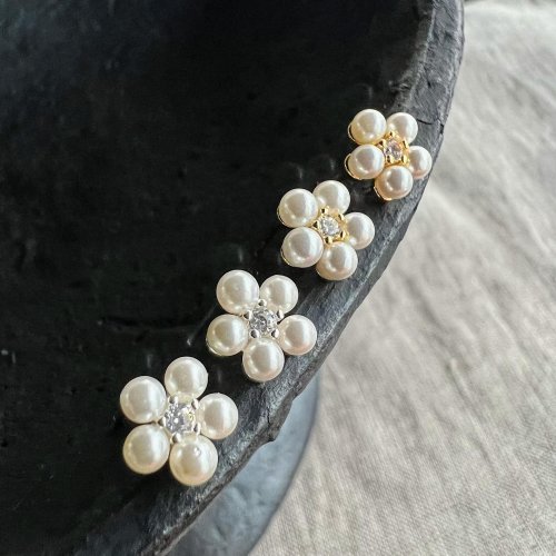 Carousel post from blingtw.