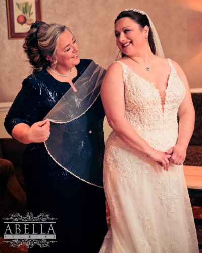 Photo post from thecurvybridenj.