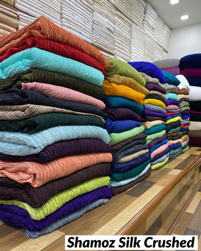 Carousel post from akbar_fabrics_.