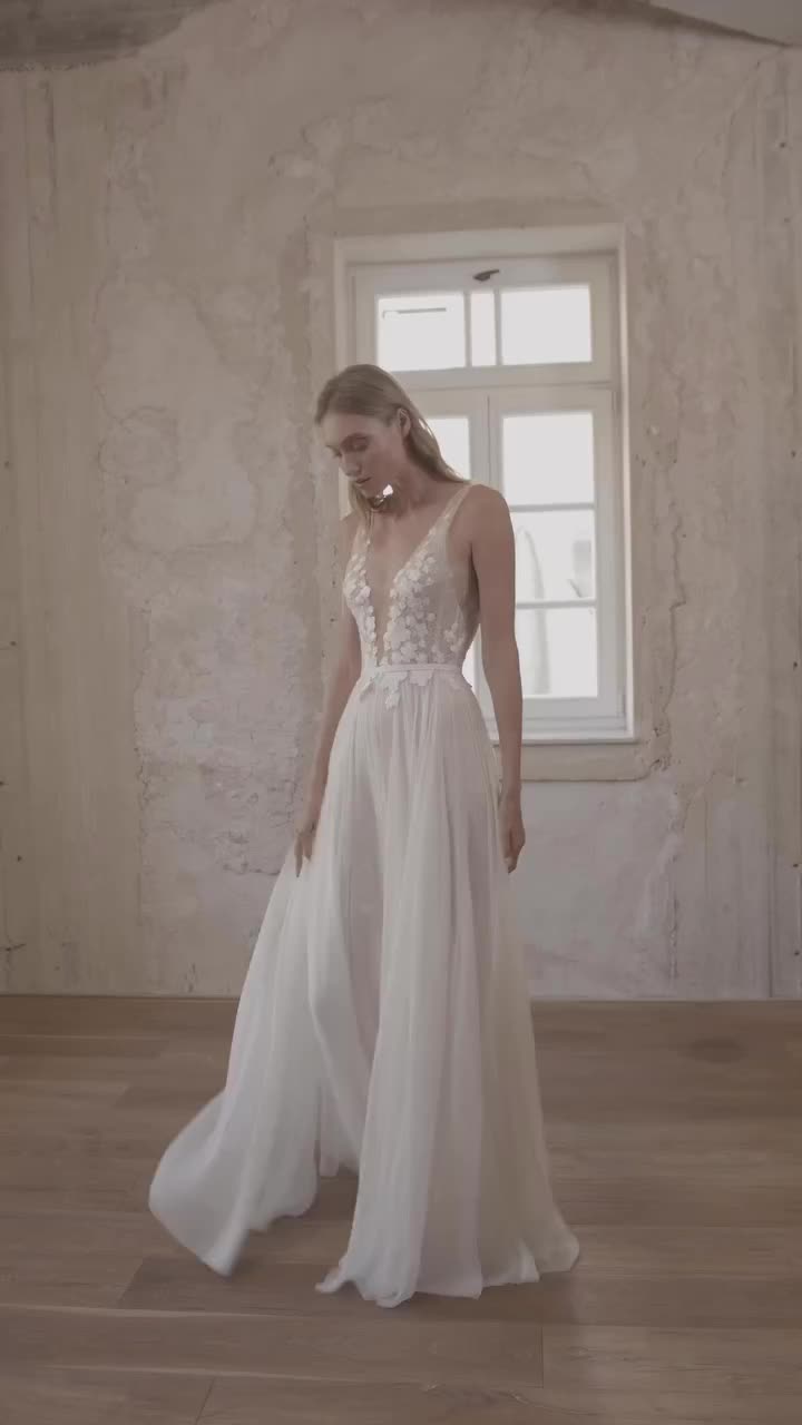 Video post from lelitebridal.