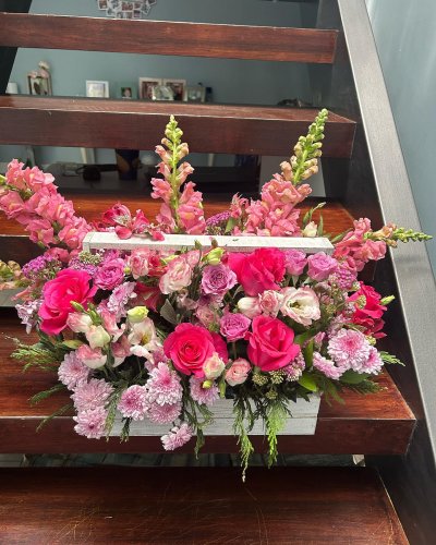 Carousel post from la_gifteria.