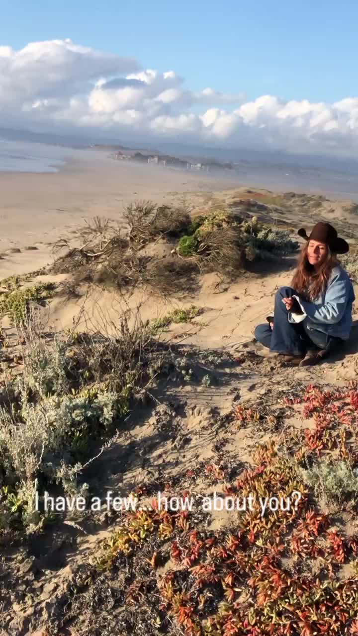 Video post from __amber_lydic__.