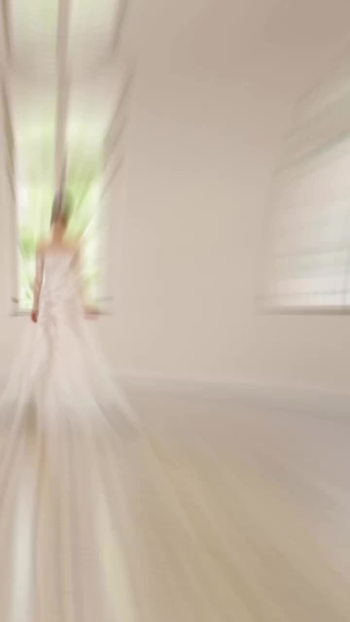 Video post from lelitebridal.