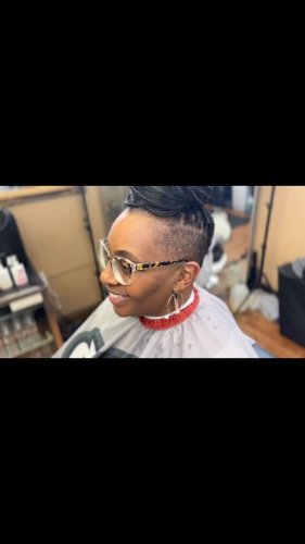 Video post from corndabarber.