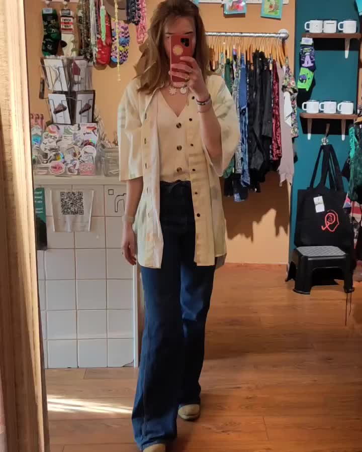 Carousel post from dotnsquare_vintage.