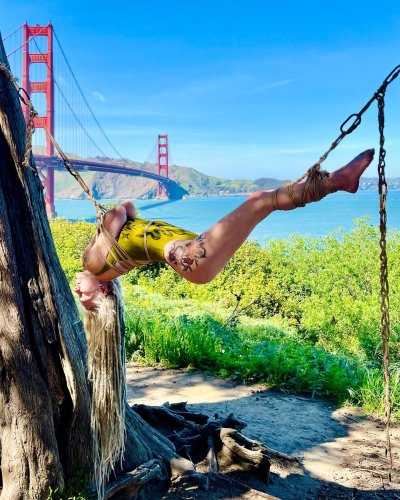 Carousel post from knottyogi.