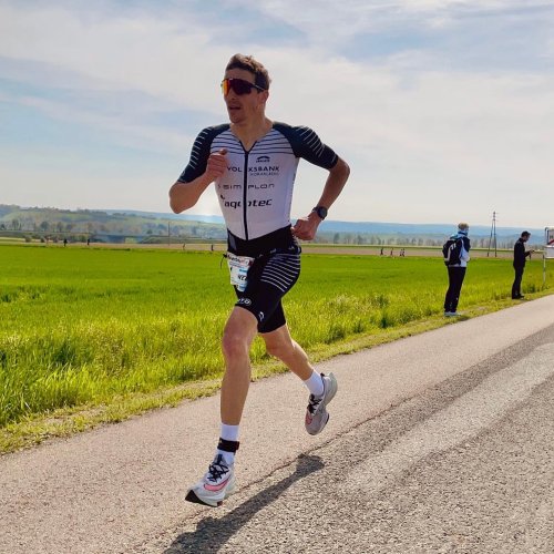 Carousel post from skinfitracingtriteam.