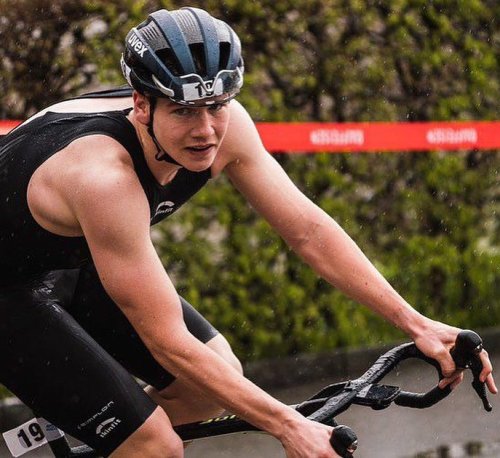 Carousel post from skinfitracingtriteam.