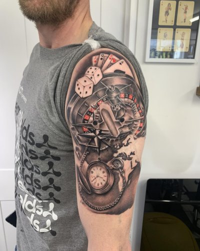 Photo post from lovetattoossandhurst.
