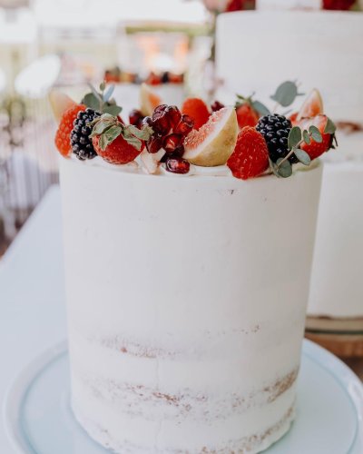 Carousel post from suesseboutique.