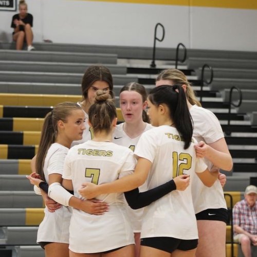 Carousel post from bvtigernews.