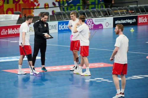 Carousel post from Český florbal.