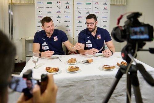 Carousel post from Český florbal.