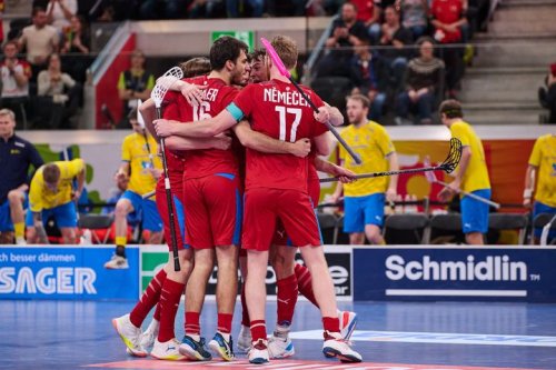 Carousel post from Český florbal.