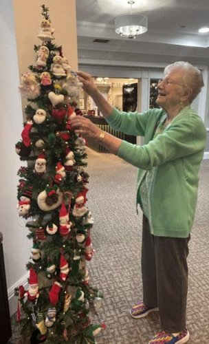 Carousel post from Llys Cyncoed Care Home.
