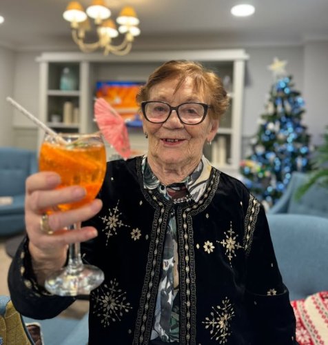 Carousel post from Oat Hill Mews Care Home.