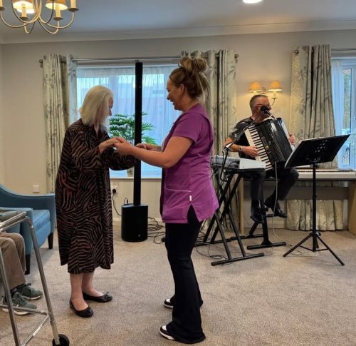 Carousel post from Oat Hill Mews Care Home.