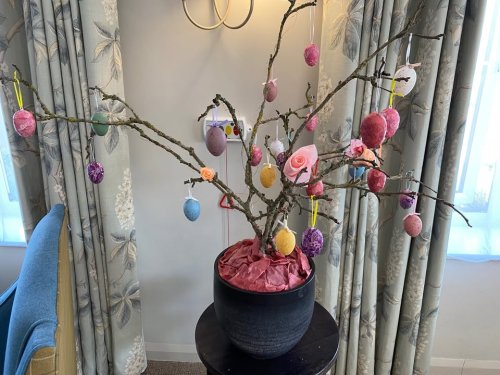 Carousel post from Oat Hill Mews Care Home.