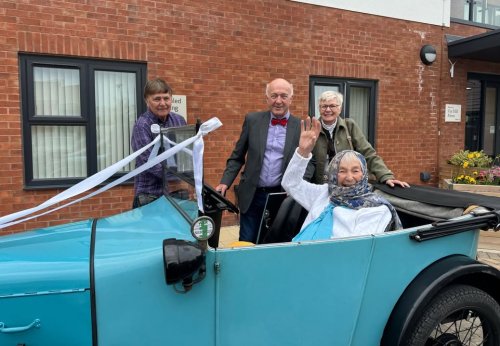 Carousel post from Oat Hill Mews Care Home.