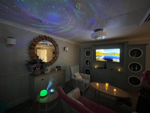 Carousel post from Oat Hill Mews Care Home.