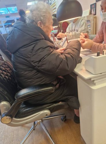 Carousel post from Grangewood Care Home.