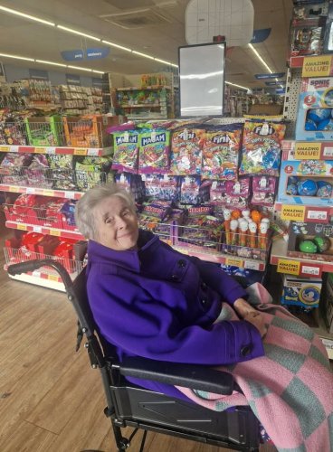 Carousel post from Grangewood Care Home.