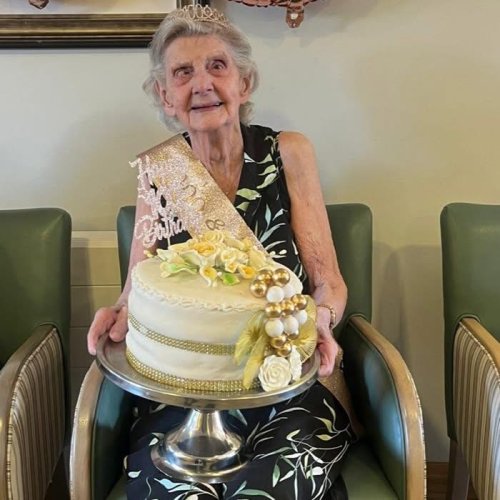 Photo post from Mountbatten Grange care home.