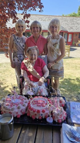 Carousel post from Kingsleigh Care Home.